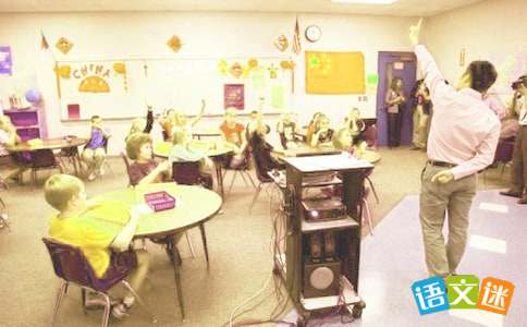 ���İ����꼶��������̨�衷��ѧ���